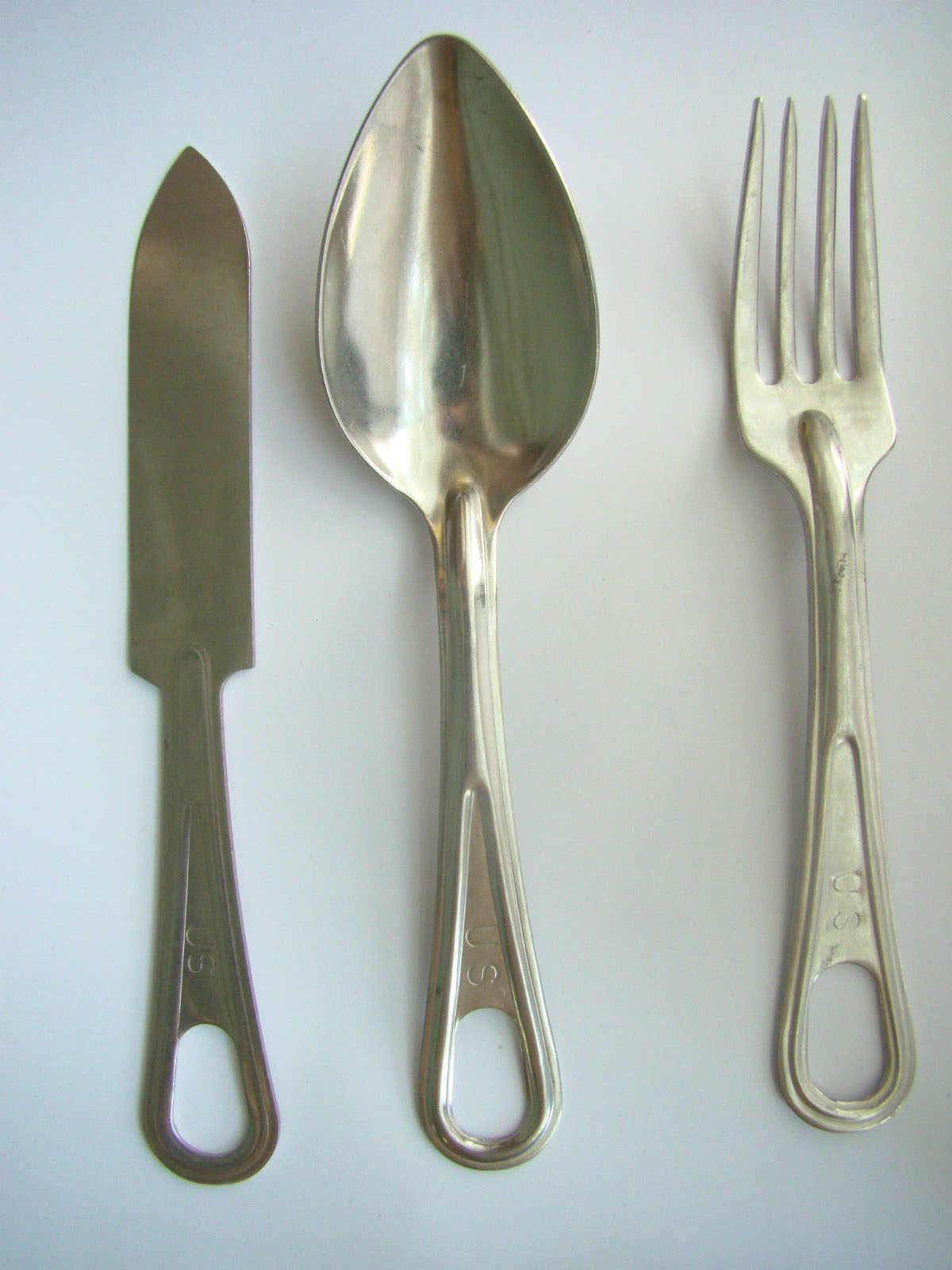 https://www.combat.ws/S4/MILTERMS/IMAGES/UTENSILS.JPG